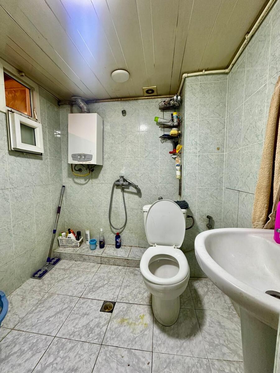 Satılır 2 otaqlı köhnə tikili 55 m² — Mənzil, Bakı (10)
