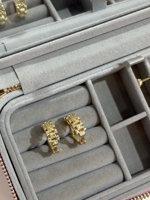 Sırğa qadınlar üçün E-40 — Bakı