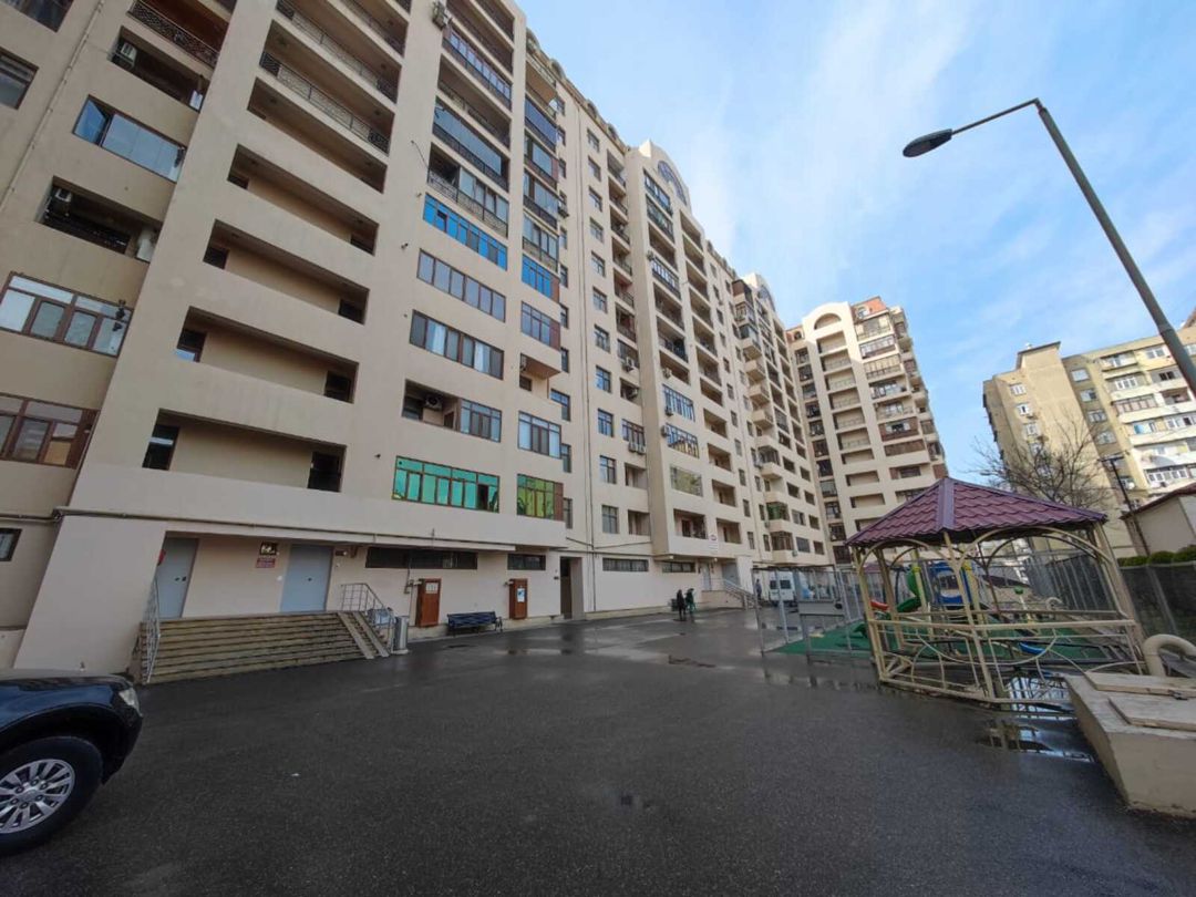Satılır 2 otaqlı köhnə tikili 49 m² — Mənzil, Bakı (2)