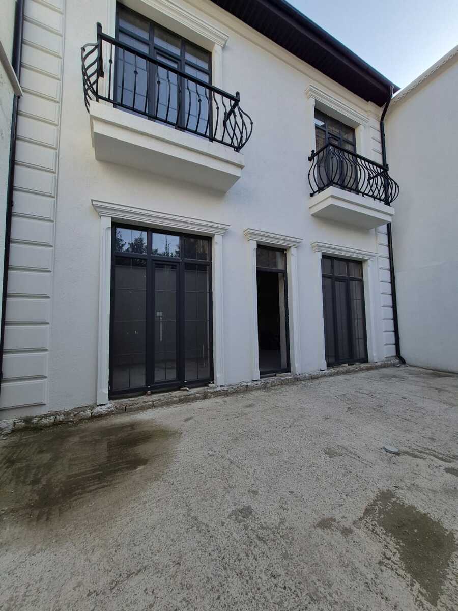 Satılır 5 otaqlı həyət evi/bağ evi 270 m² — Ev, villa, Bakı