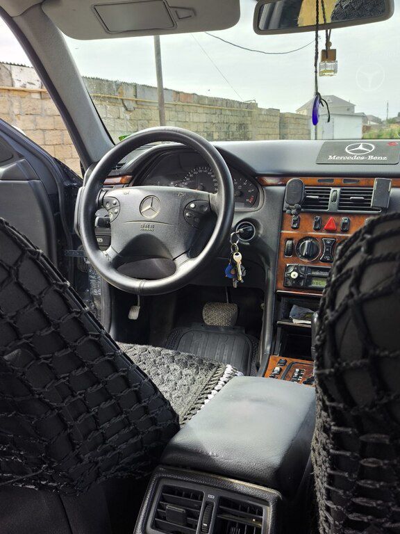 Mercedes E 270, 2.7 L, 2001 il, 450 000 km — Avtomobillər, Sumqayıt (4)