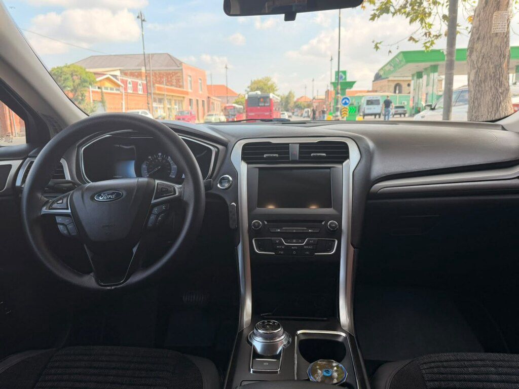 Ford Fusion (North America), 2.0 L, 7.6 kWh, 2017 il, 176 000 km 77-UX-067 — Avtomobillər, Gəncə (7)