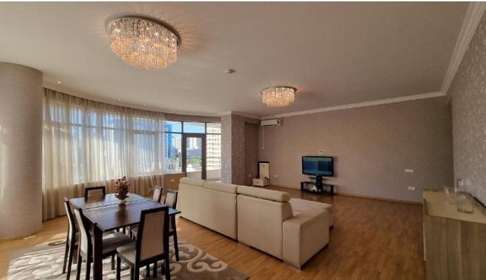 3 otaqlı mənzil, 170 m², Sahil metrosu, Torqovaya (Nizami küçəsi), ISR Plaza arxasında., Bakı — Mənzil, Bakı (4)