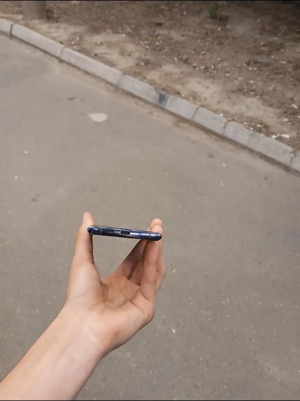 Samsung Note 10, 256 GB, rəng - Qara, Barmaq izi — Samsung, Bakı (7)