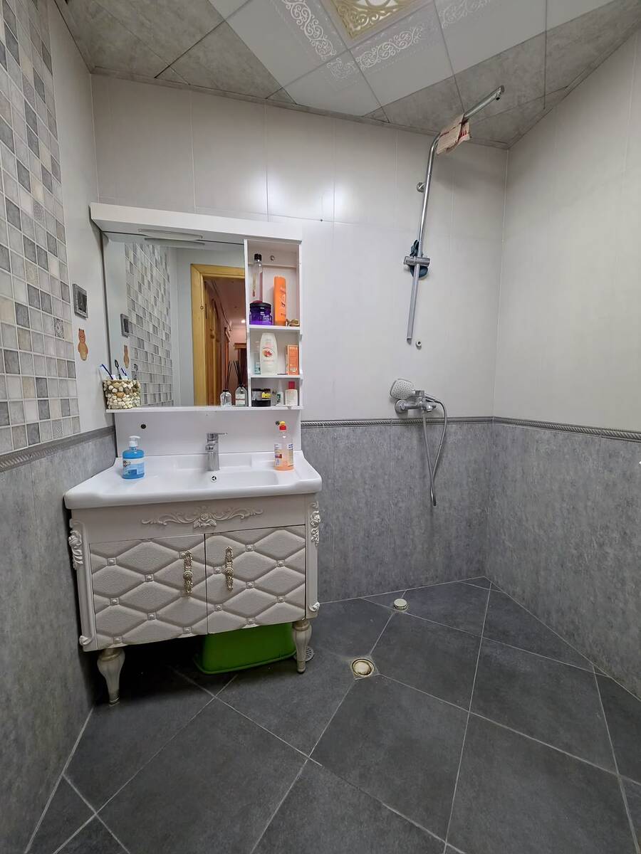 Satılır 3 otaqlı köhnə tikili 80 m² — Mənzil, Bakı (12)
