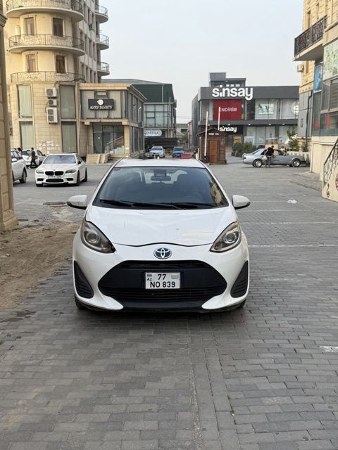 Toyota Aqua, 1.5 L, 0.87 kWh, 2019 il, 188 000 km — Bakı