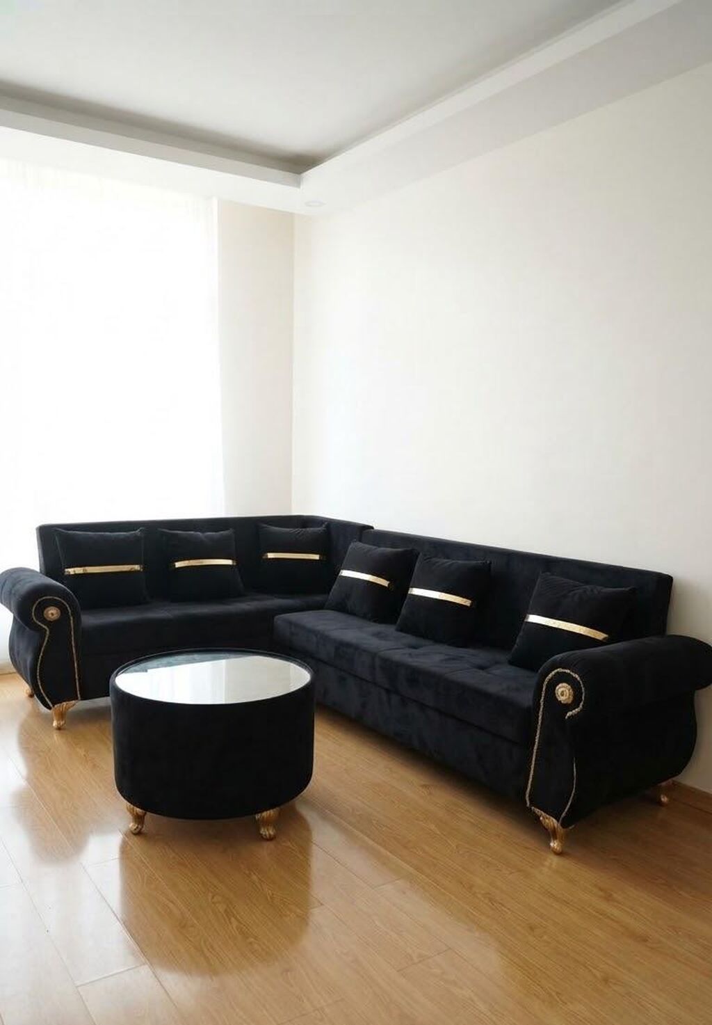 Kunc divan pufikle 450 manat.Acilmirbaza yoxdur.Olcu — Divanlər, Bakı