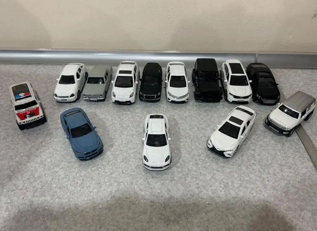 Kolleksiya üçün oyuncaq metal maşınlar dəsti - Brendlər və seriyalar — Oyuncaq nəqliyyatı, Bakı (5)