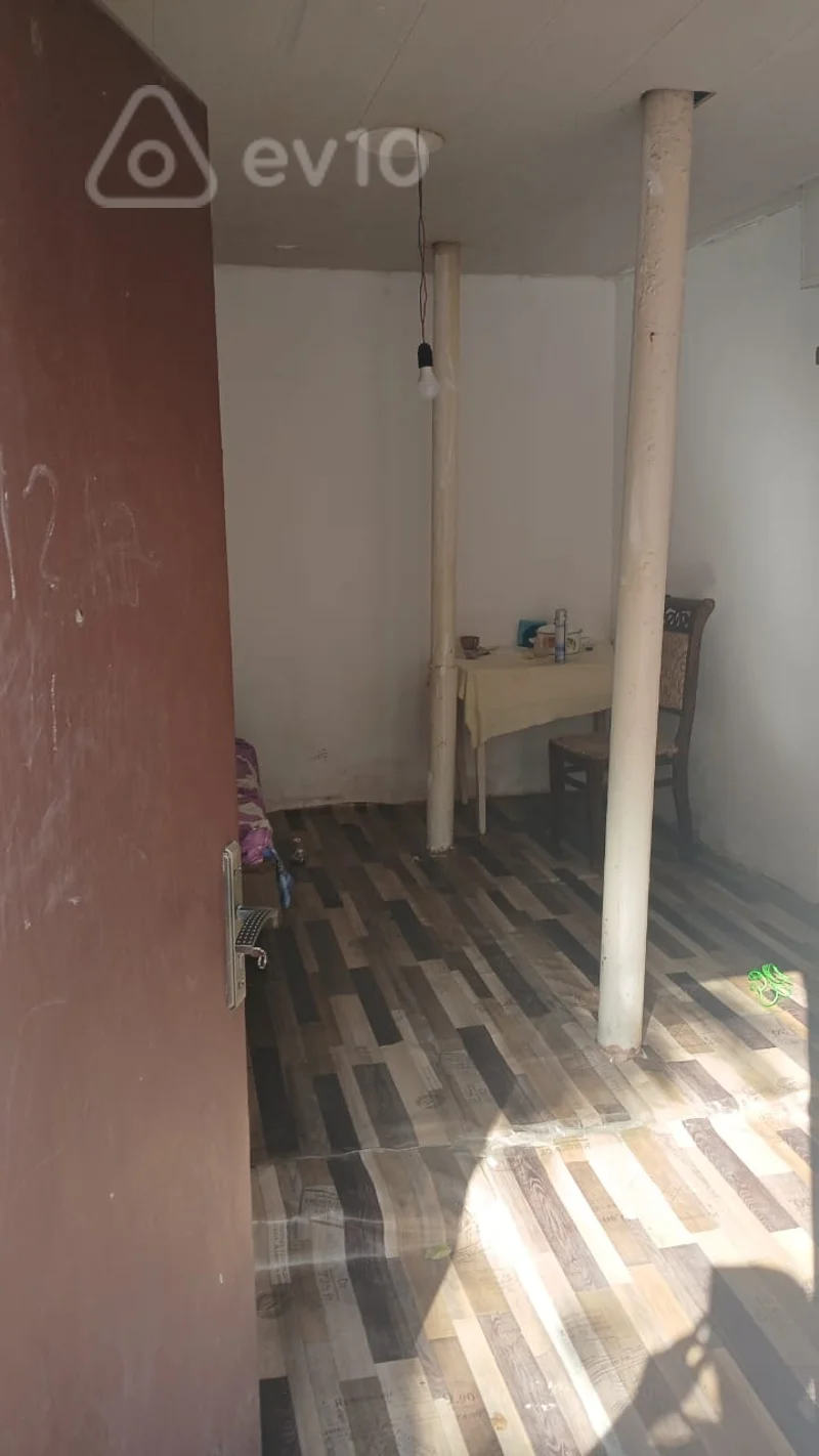 1 otaqlı həyət evi, 20 m², İnşatcilar pr — Ev, villa, Bakı (4)