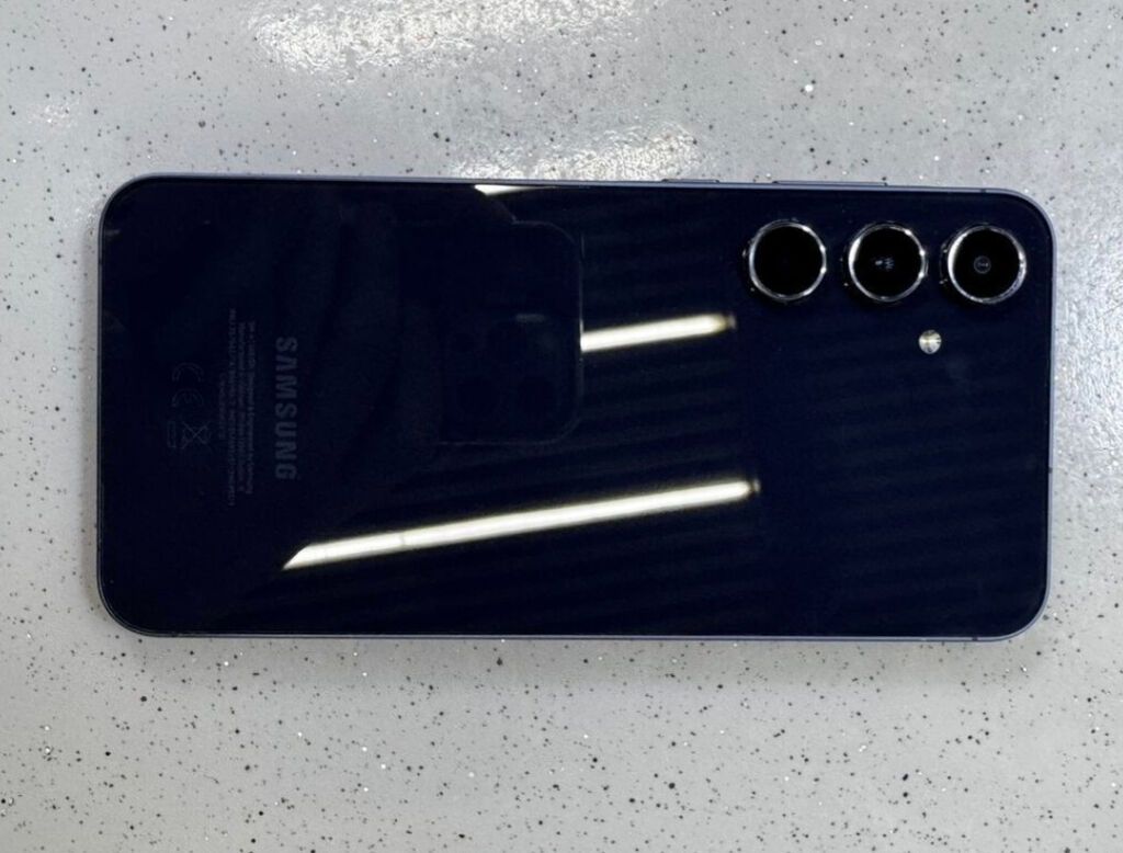 Samsung Galaxy A55 5G, 128 GB, rəng - Qara, Sensor — Samsung, Quba