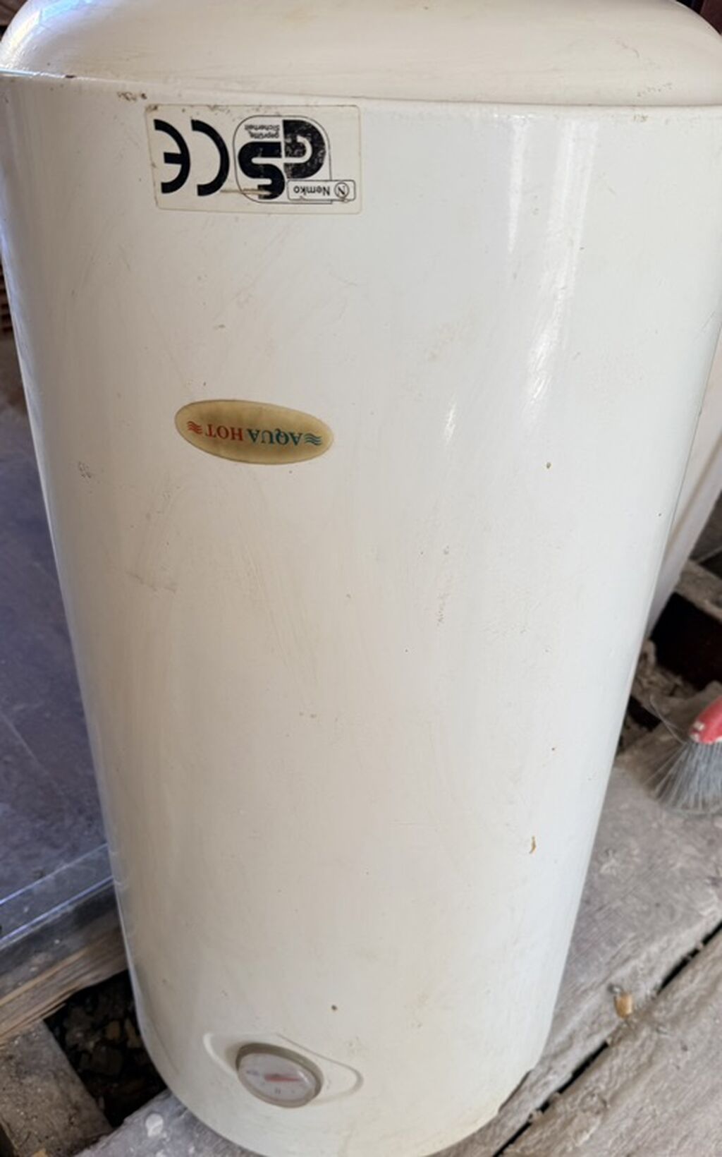 Heç bir problemi yoxdur, işləkdir. Üstünün plastmasında şrup yeri — Su qızdırıcılar, Mehdiabad (3)