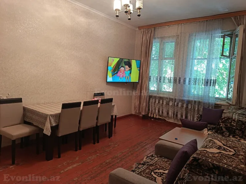 Satılır 3 otaqlı Mənzil Köhnə tikili 80 m² Bakı, Yasamal r., Elmlər Akademiyası m — Bakı