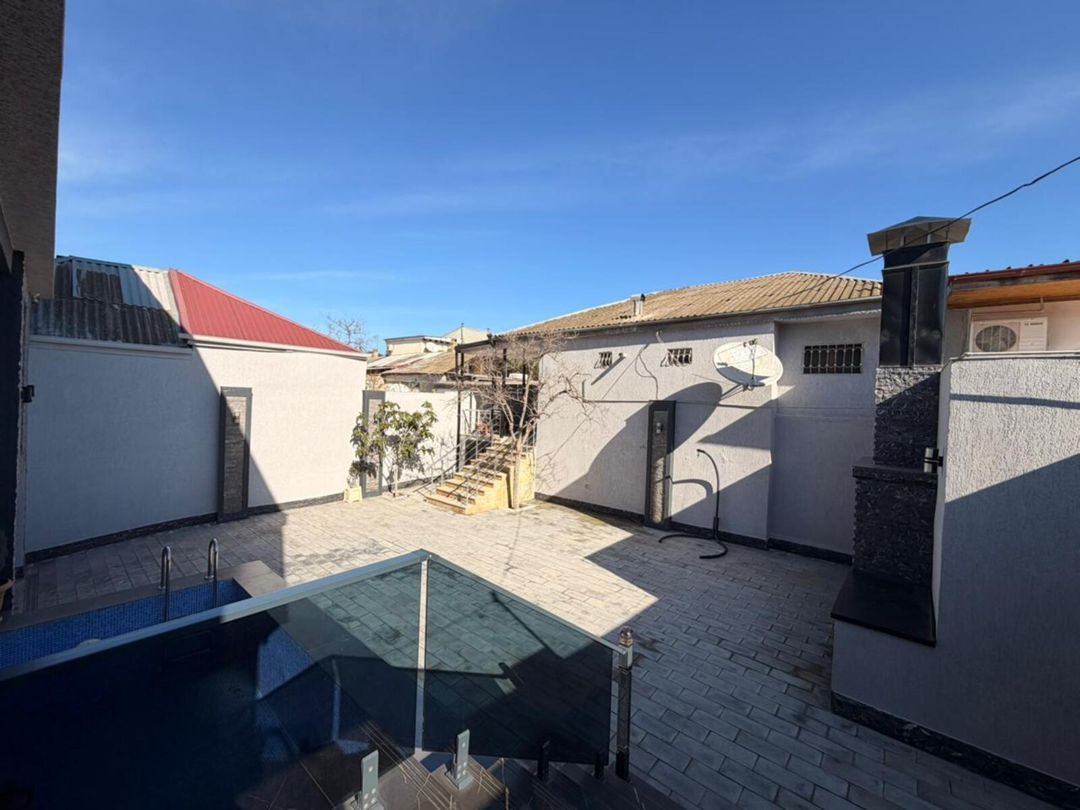 Satılır 5 otaqlı həyət evi/bağ evi 300 m² — Ev, villa, Bakı (3)