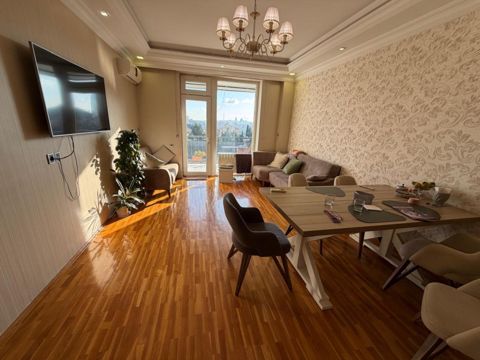 Satılır 3 otaqlı köhnə tikili 85 m² — Bakı