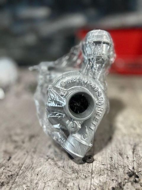 "Kia Sorento 2.5" turbosu və kartrici Kia sarento 2.5 140hp — Bakı