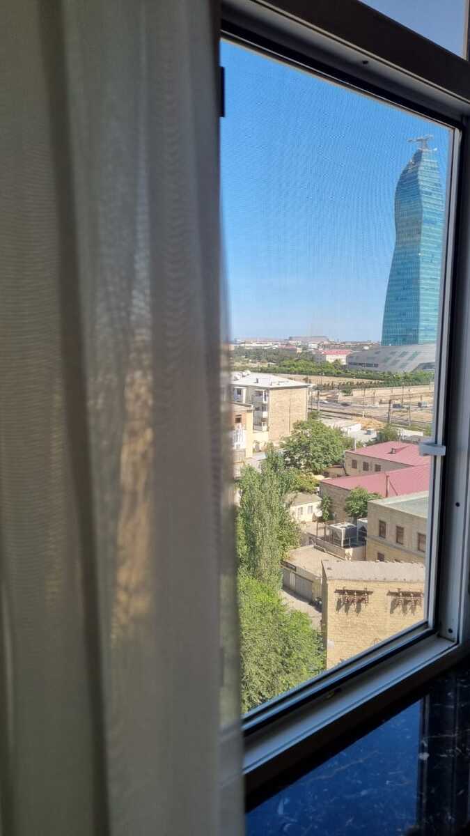 Satılır 4 otaqlı köhnə tikili 110 m² — Mənzil, Bakı