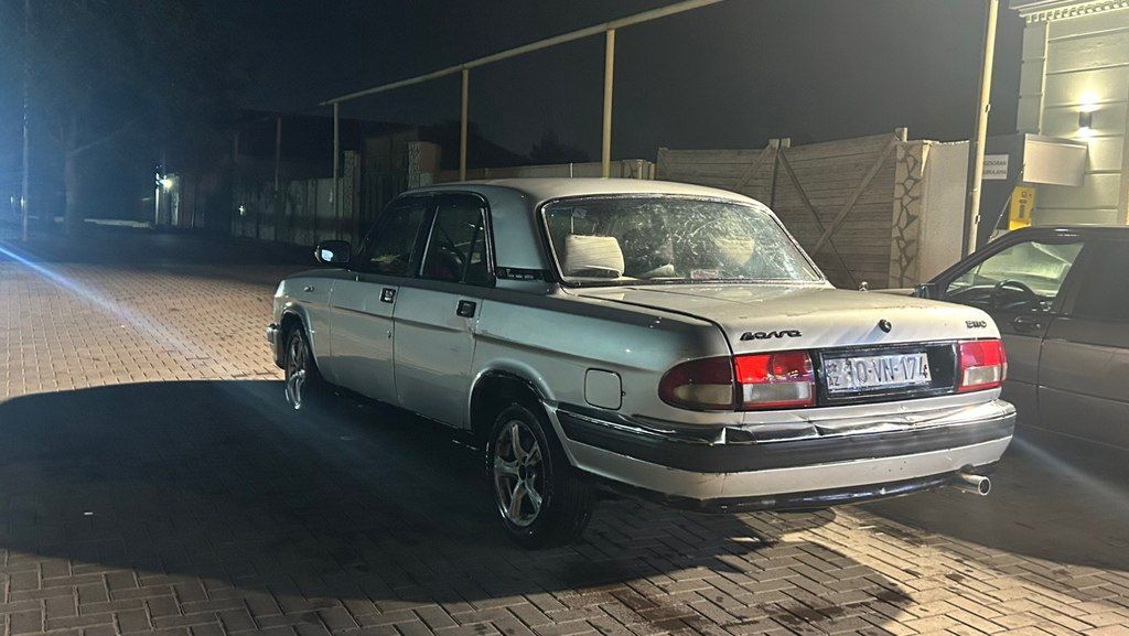 GAZ 3110 "Volga", 2.3 L, 2003 il, 356 000 km 10-VN-174 — Avtomobillər, Bakı (4)