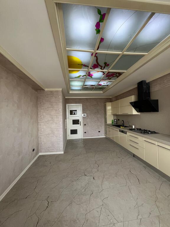 Satılır 5 otaqlı yeni tikili 300 m² — Mənzil, Bakı (9)