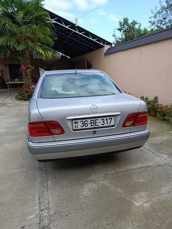 Mercedes E 230, 2.3 L, 1997 il, 342 588 km 36-BE-317 — Avtomobillər, Qəbələ (4)