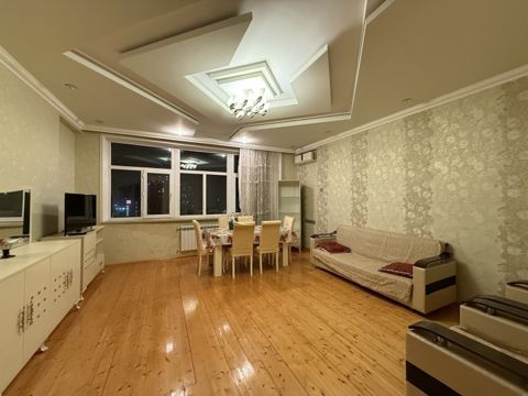 Satılır 2 otaqlı yeni tikili 95 m² — Bakı