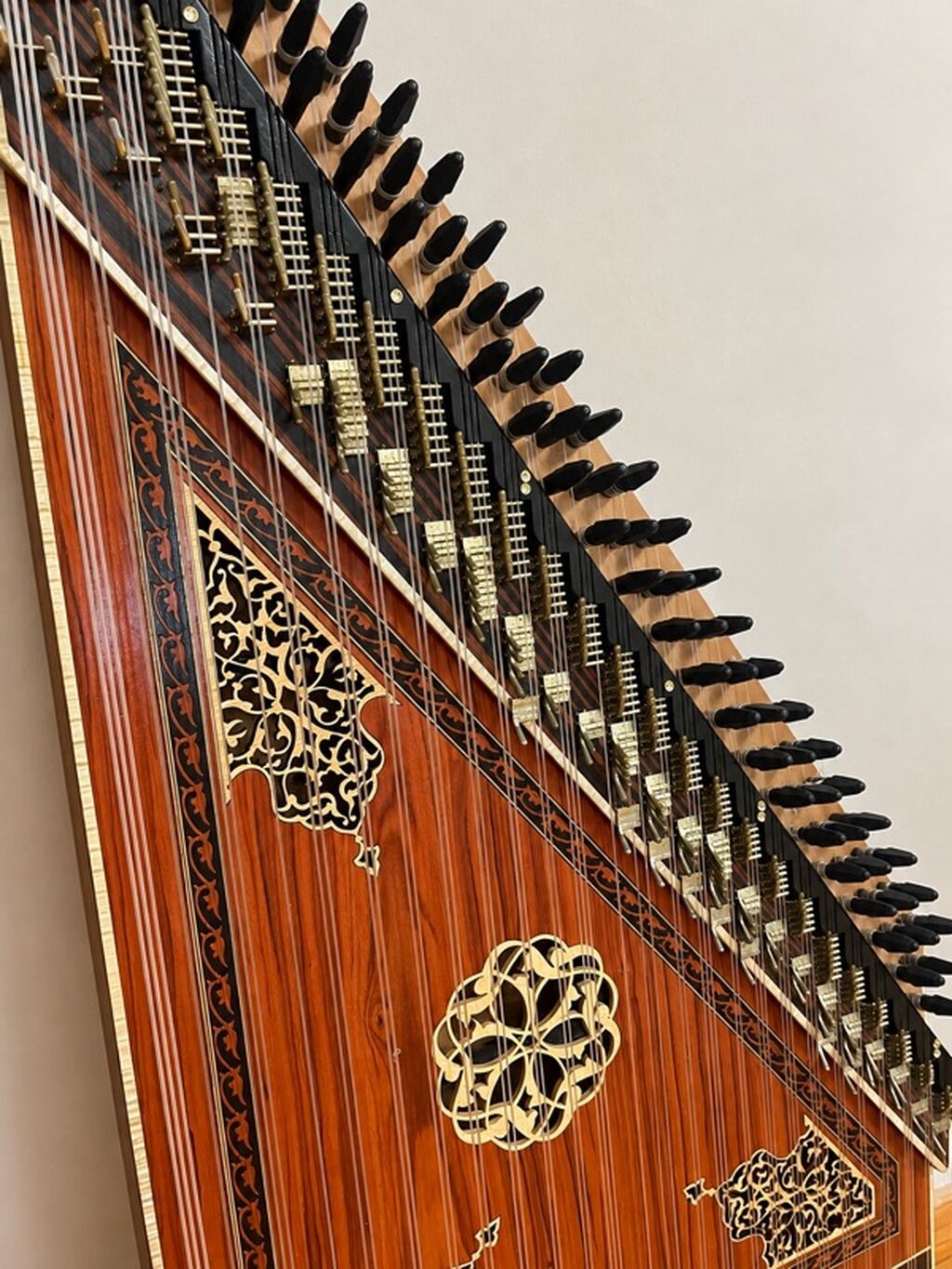 Məhsul: Türk Kanun Peşakar. Qanun satılır Kanon satılır — Gitarlar və digər simli alətlər, Bakı (2)