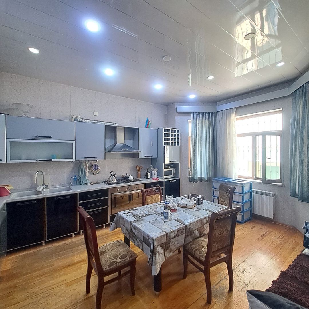 Satılır 8 otaqlı həyət evi/bağ evi 300 m² — Ev, villa, Bakı (7)