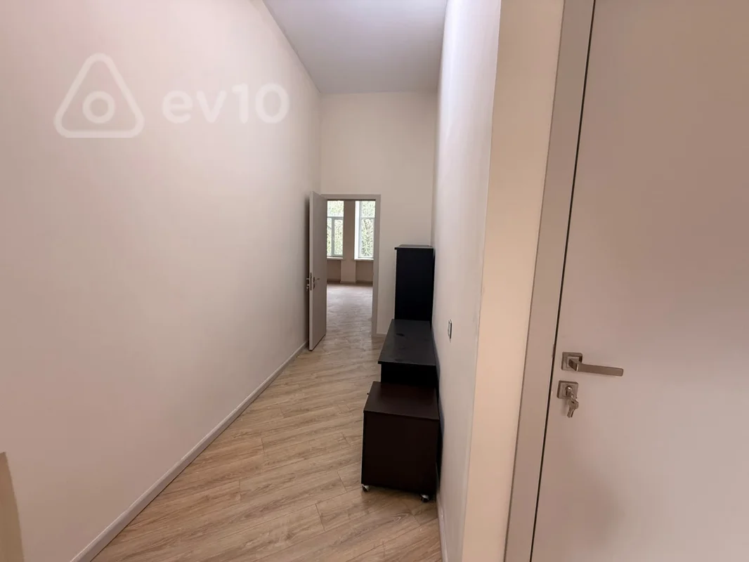 Ofis, 47 m², Neftçilər prospekti — kirayə — Ofis, Bakı (9)