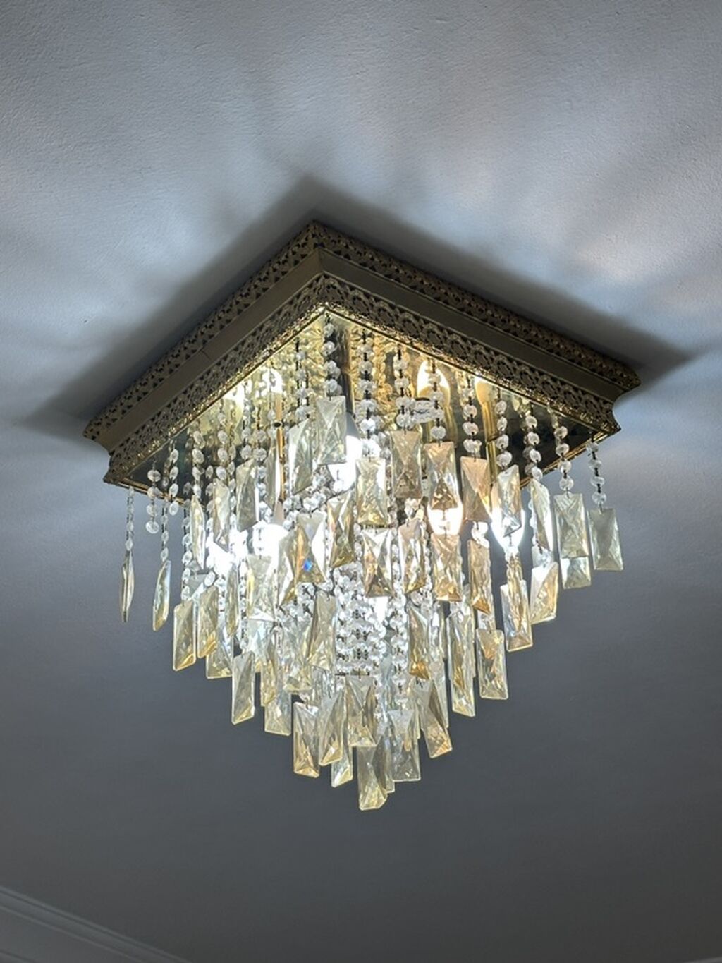Çılçıraq, 10 və daha çox lampa, Xrustal — Tavan is?qlar? v? cilc?raqlar, Bakı