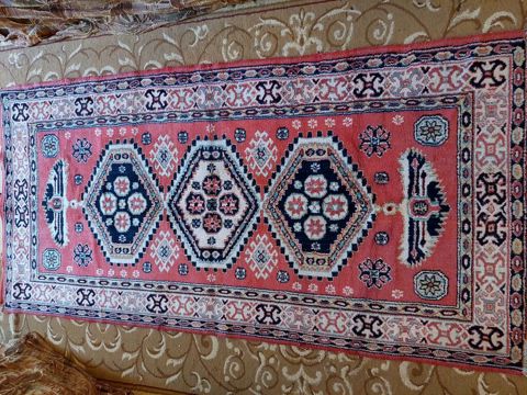 Qedimi xalca satilir texmini 1949 cu ilindi 250 Azn real aliciya — Bakı