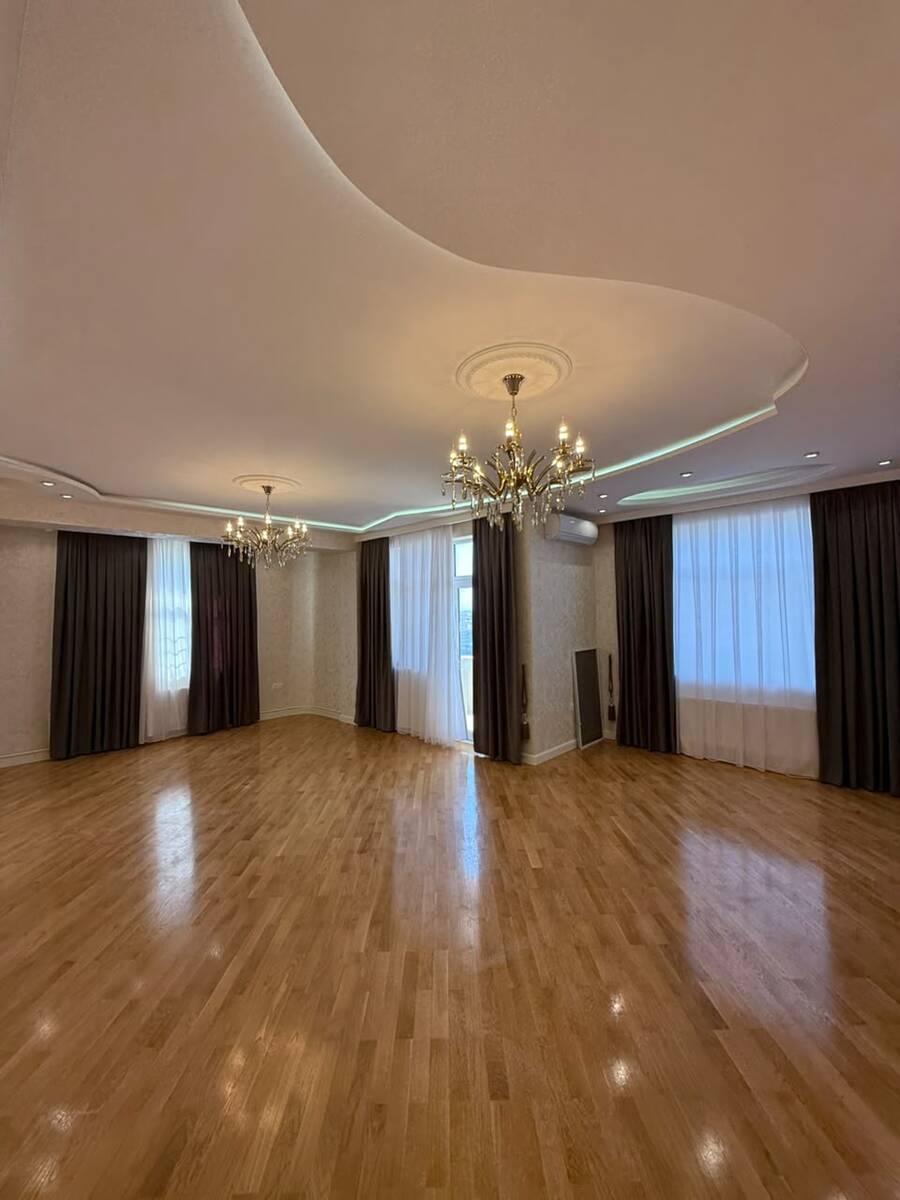 Satılır 4 otaqlı yeni tikili 160 m² — Mənzil, Bakı