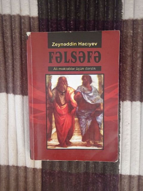 Fəlsəfə kitabı satılır. Tələbələr, müəllimlər, magistrantlar və — Sumqayıt