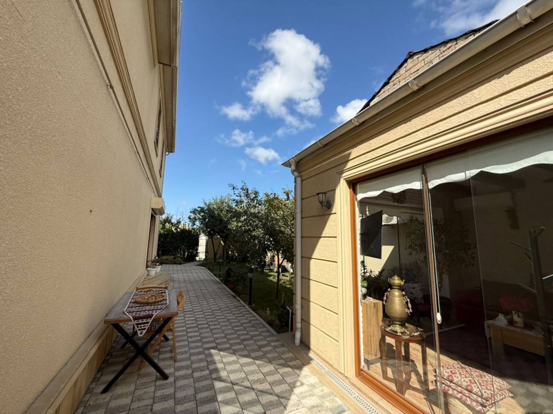Satılır 6 otaqlı həyət evi/bağ evi 450 m² — Ev, villa, Bakı (4)