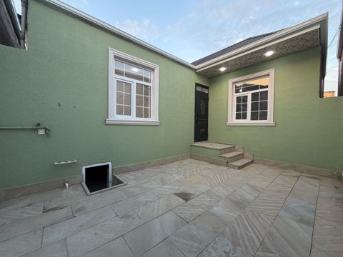 Satılır 3 otaqlı həyət evi/bağ evi 80 m² — Bakı