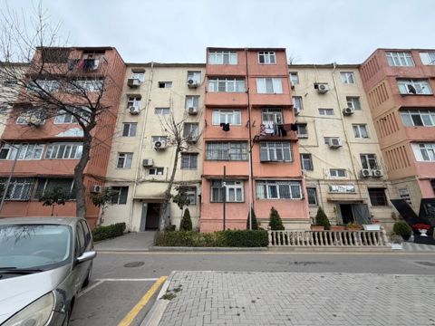 Satılır 2 otaqlı köhnə tikili 50 m² — Bakı
