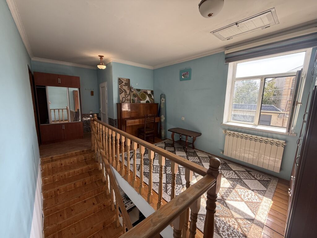 Həyət evi və geniş həyət sahəsi - Açıq həyət: Beton örtüklü geniş — Ev, villa, Bakı (10)