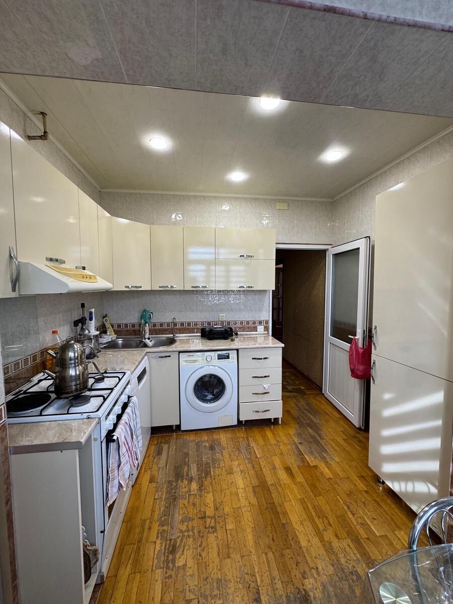 Satılır 5 otaqlı köhnə tikili 130 m² — Mənzil, Bakı (4)