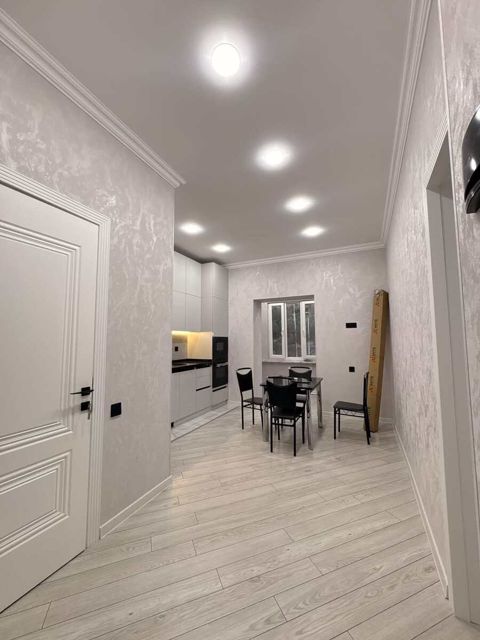 Satılır 2 otaqlı köhnə tikili 65 m² — Bakı