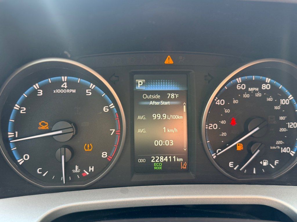 Toyota RAV4, 2.5 L, 2018 il, 228 411 km — Avtomobillər, Bakı (10)