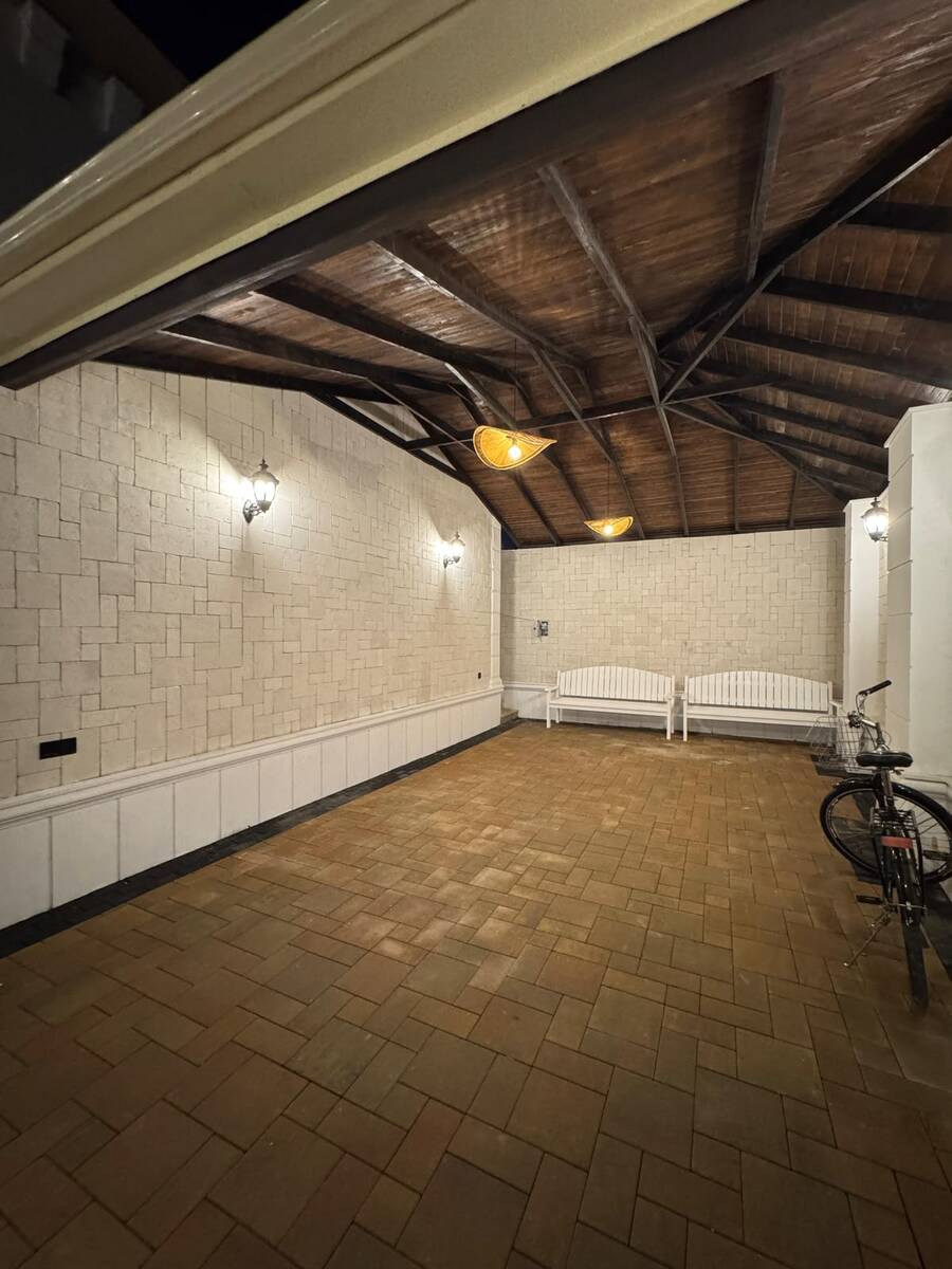 Satılır 5 otaqlı həyət evi/bağ evi 220 m² — Ev, villa, Bakı (8)