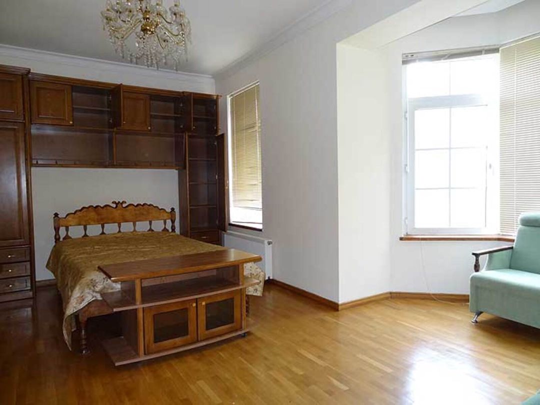 İcarəyə verilir 4 otaqlı yeni tikili 200 m² — Mənzil, Bakı (2)