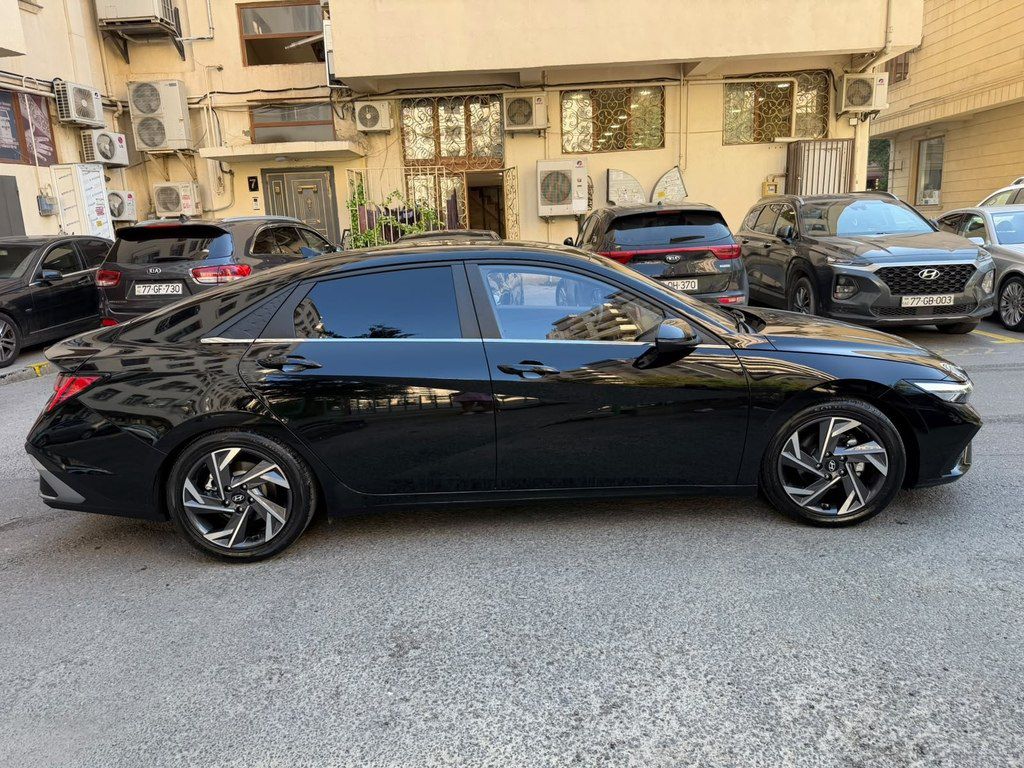 Hyundai Elantra, 1.5 L, 2025 il, 28 000 km 77-GF-730 — Avtomobillər, Bakı (2)