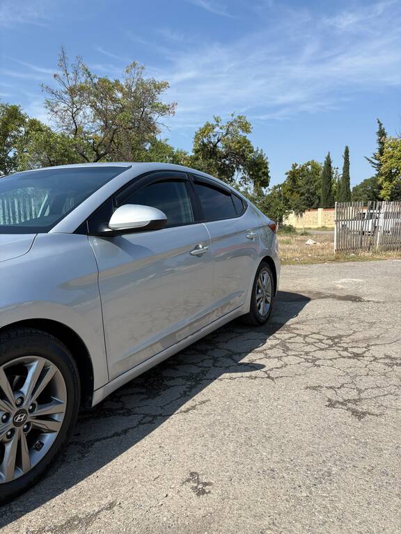 Hyundai Elantra, 2.0 L, 2018 il, 200 000 km — Avtomobillər, Bakı (4)