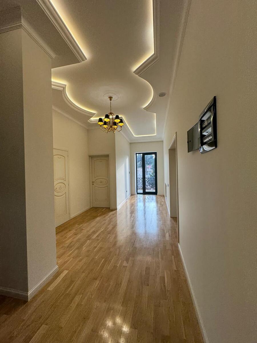 Satılır 8 otaqlı həyət evi/bağ evi 550 m² — Ev, villa, Bakı (11)