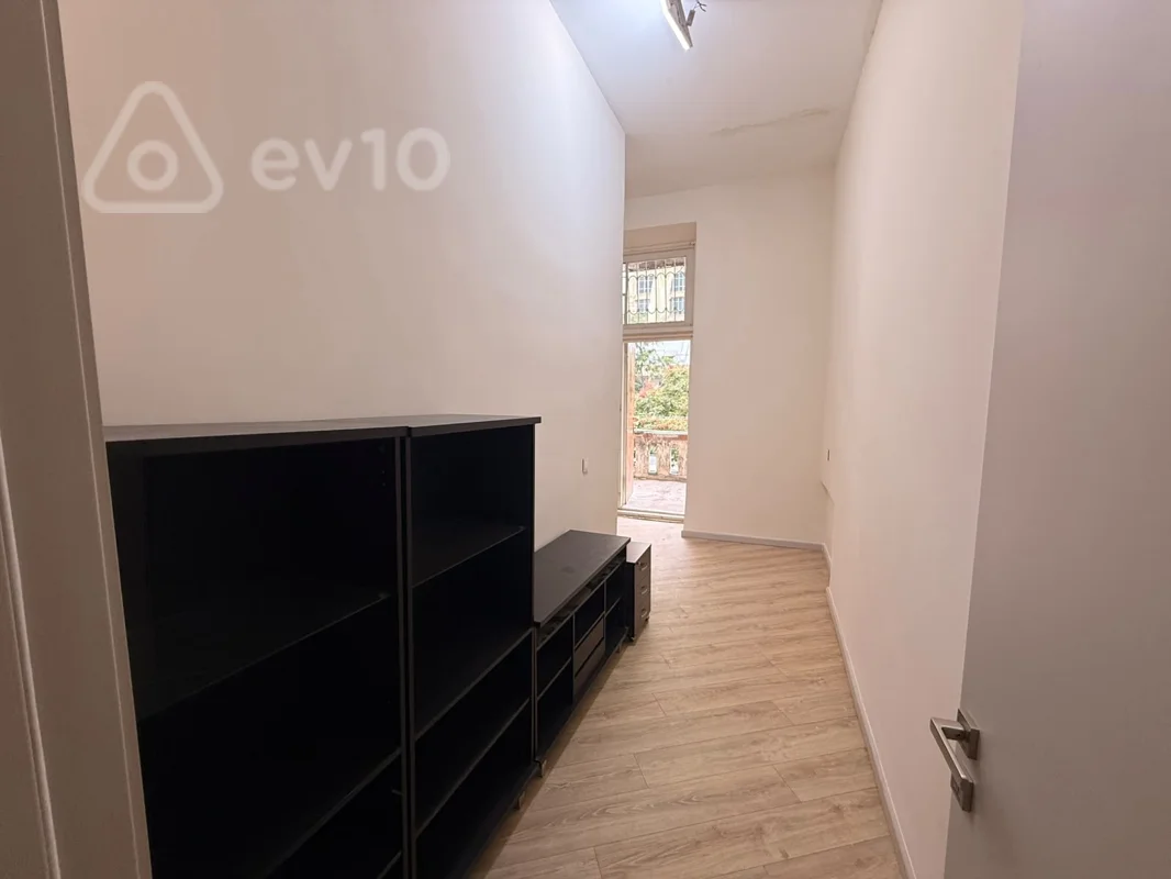 Ofis, 47 m², Neftçilər prospekti — kirayə — Ofis, Bakı (10)