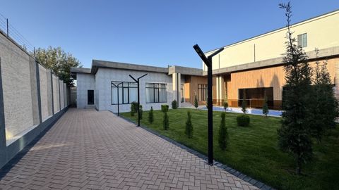 Satılır 5 otaqlı həyət evi/bağ evi 210 m² — Bakı