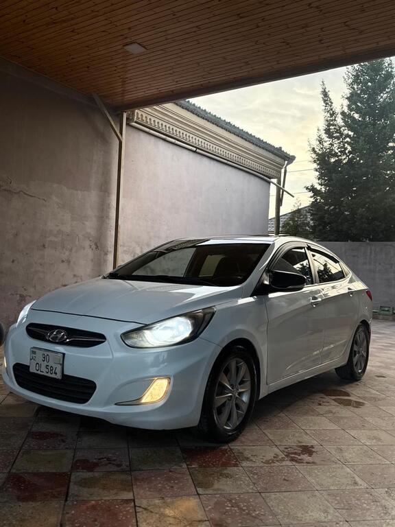 Hyundai Accent, 1.6 L, 2011 il, 390 000 km 90-OL-584 — Avtomobillər, Bakı (2)