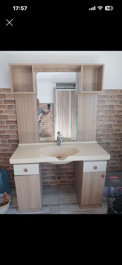 Hamam üçün güzgülü lavabo mebeli dəsti - Material: ağac teksturalı — Masazır