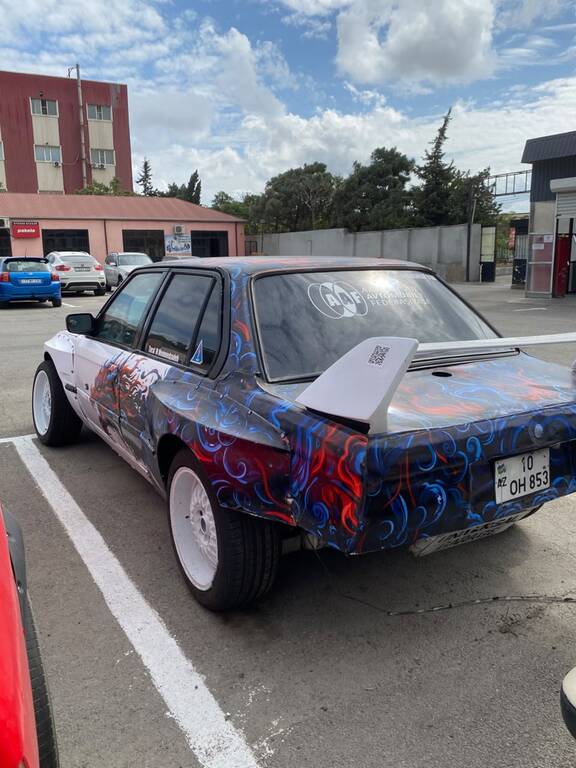BMW 325, 2.5 L, 1988 il, 100 000 km 77-NN-128 — Avtomobillər, Bakı (3)