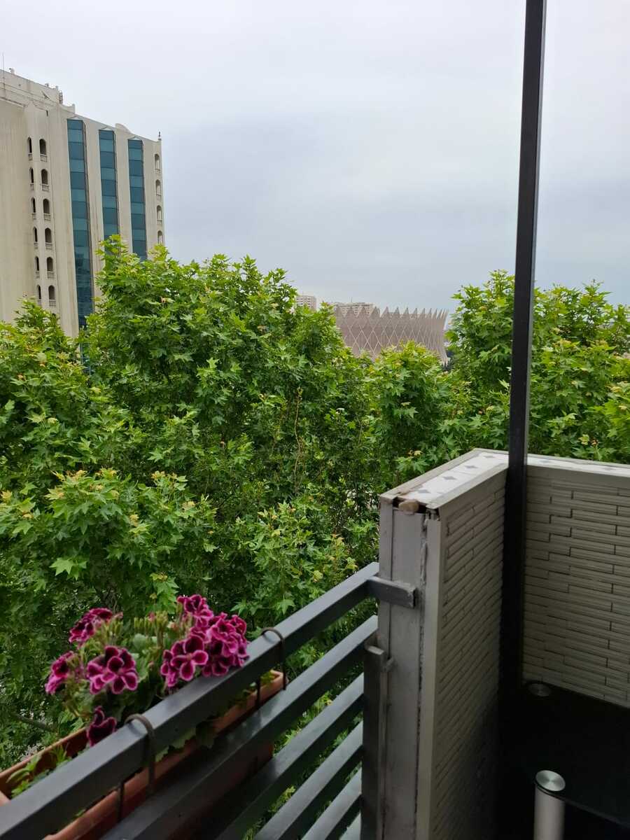 Satılır 2 otaqlı köhnə tikili 60 m² — Mənzil, Bakı (10)