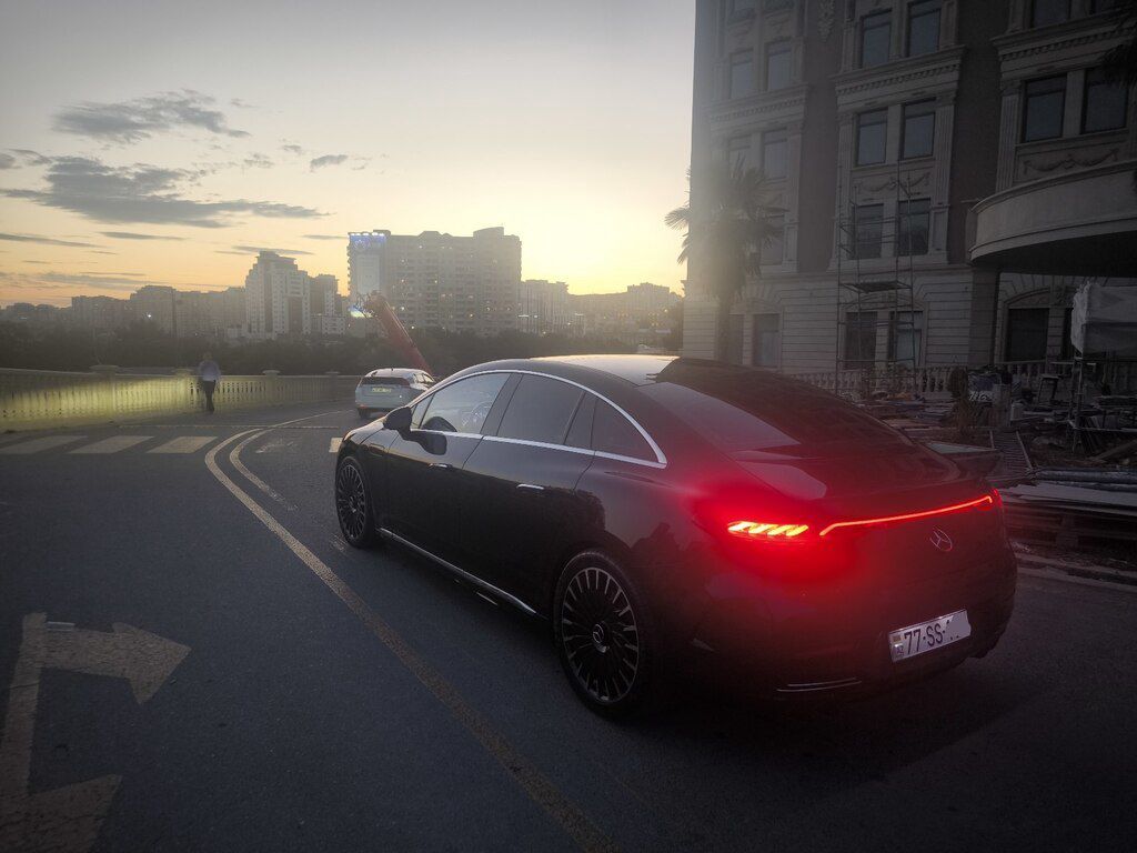 Mercedes EQE 350, 96 kWh, 2022 il, 72 000 km — Avtomobillər, Bakı (4)